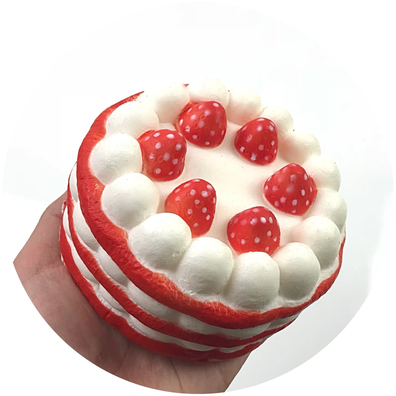 STRAWBERRY CAKE SQUISHY